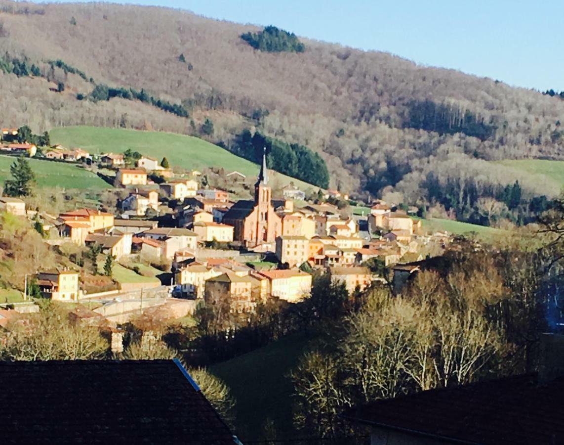 Le Chatel En Beaujolais Valsonne Bagian luar foto